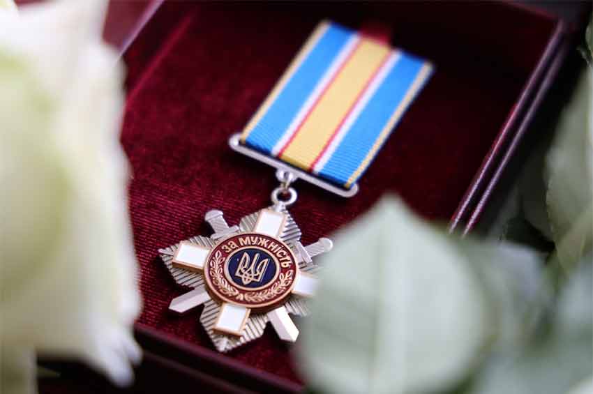 Шістьох військовослужбовців з Хмельниччини посмертно нагородили орденами “За мужність” ІІІ ступеня