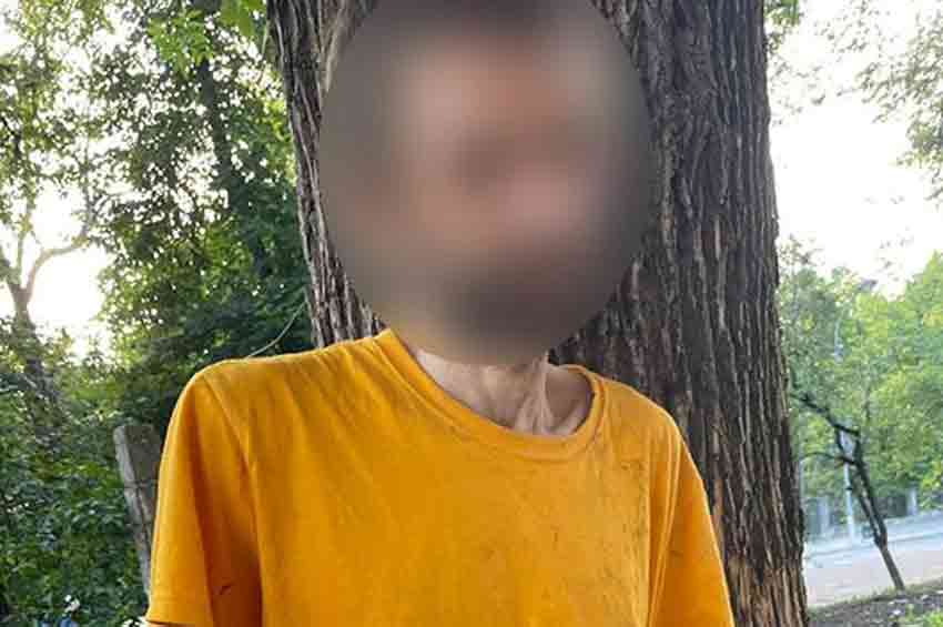 Викрав мобільний телефон у 9-річної дівчинки: у Кам’янці-Подільському оголосили підозру зловмиснику