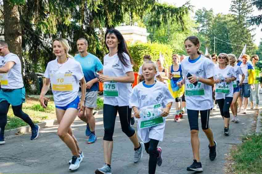 На Хмельниччині відбудеться щорічний забіг “Шаную воїнів, біжу за героїв України”: поспішайте зареєструватися