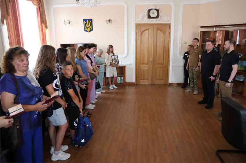 Рідні загиблих Героїв з Хмельниччини отримали високі почесні нагороди