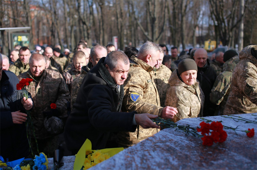 Хмельниччина вшановує пам’ять воїнів, загиблих у військових конфліктах за межами України